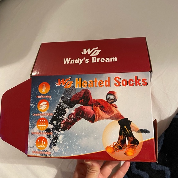 Heated socks - Picture 2 of 3